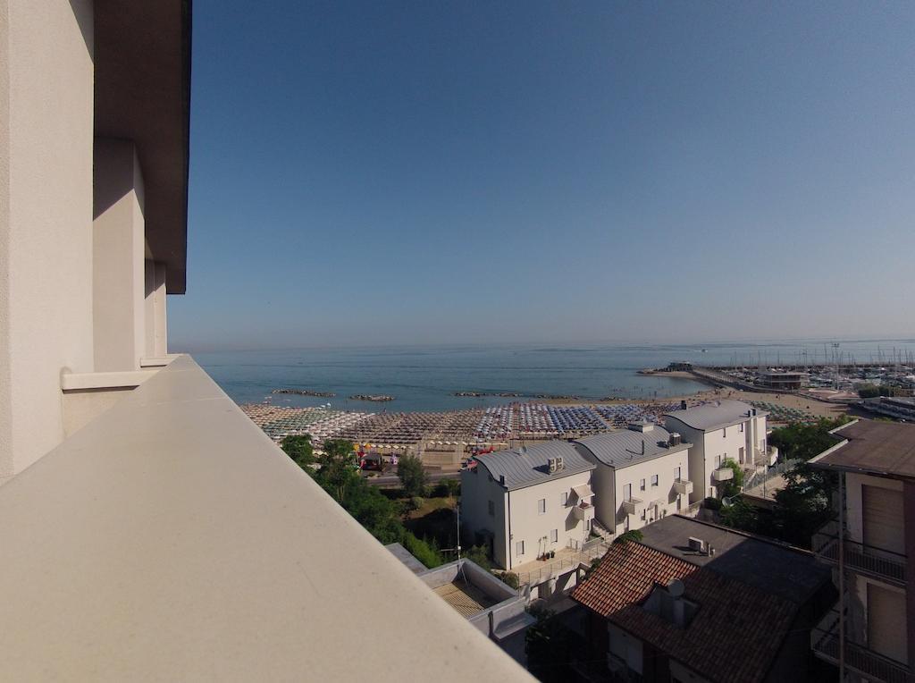 Hotel Acropolis Cattolica Chambre photo