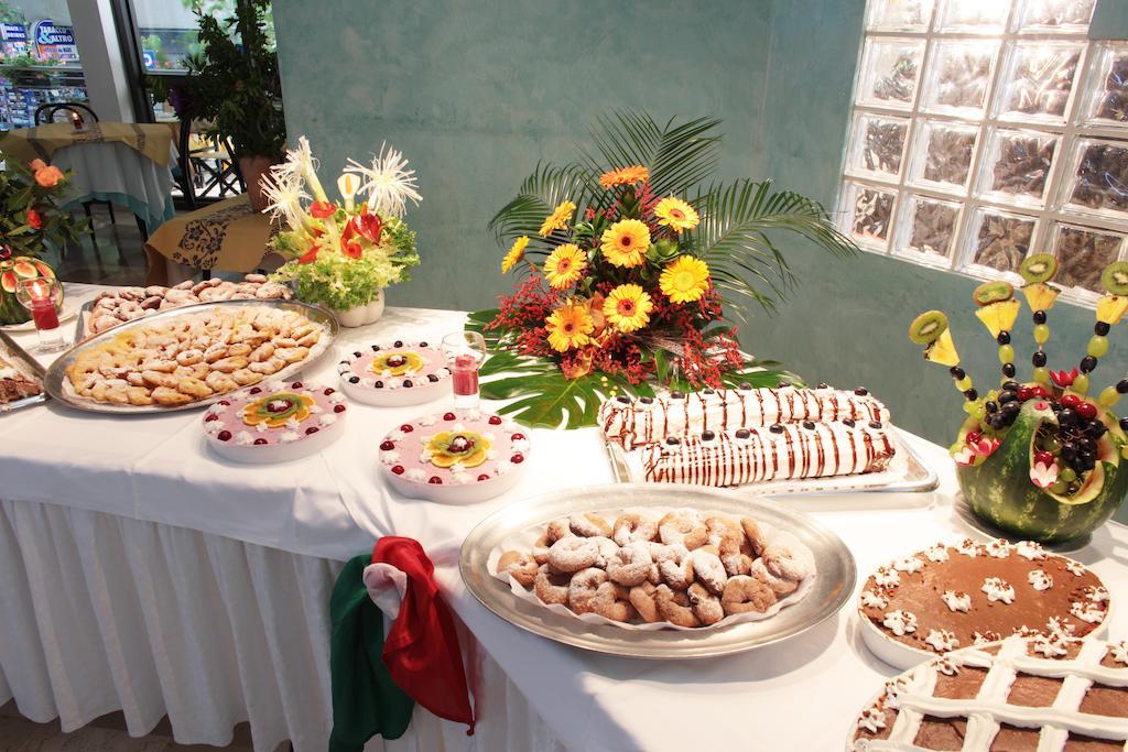 Hotel Acropolis Cattolica Extérieur photo