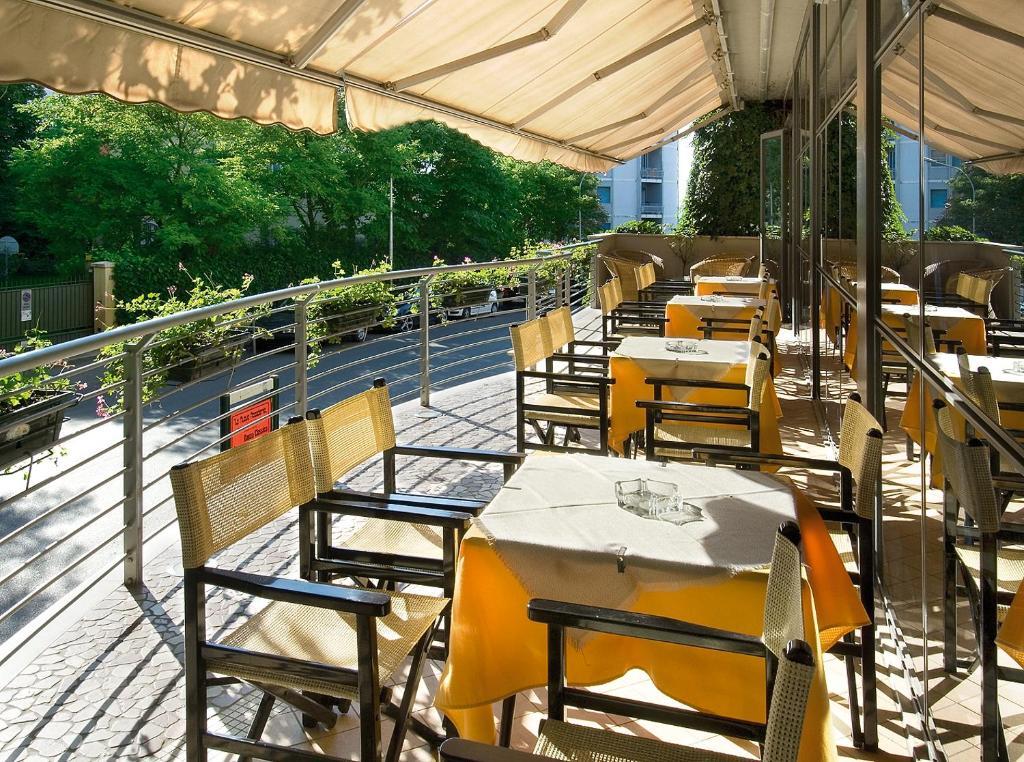 Hotel Acropolis Cattolica Extérieur photo