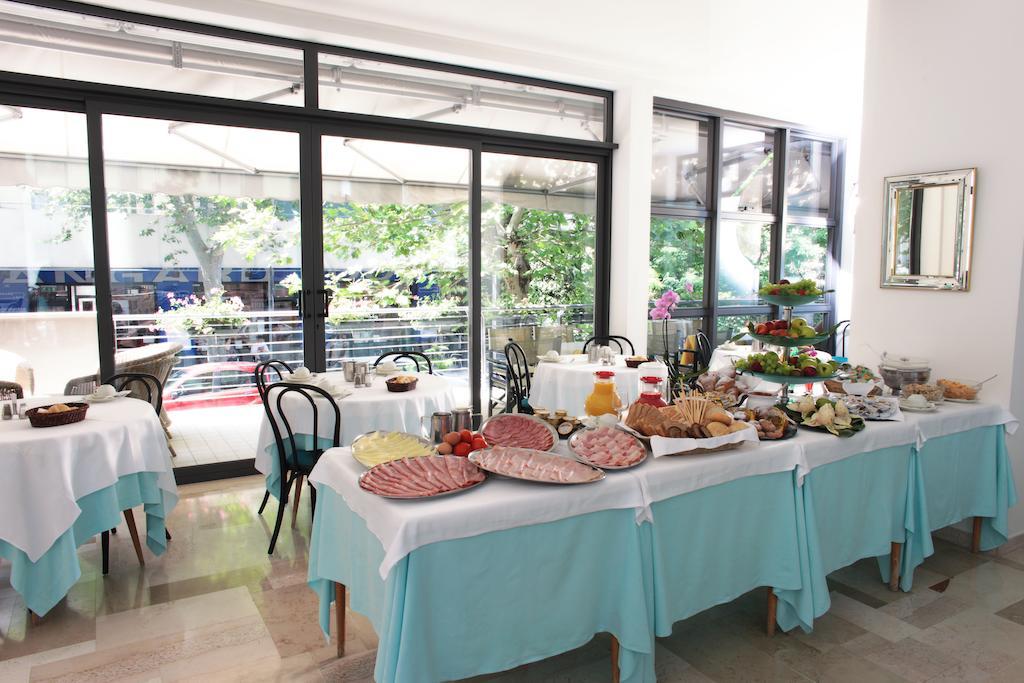 Hotel Acropolis Cattolica Extérieur photo