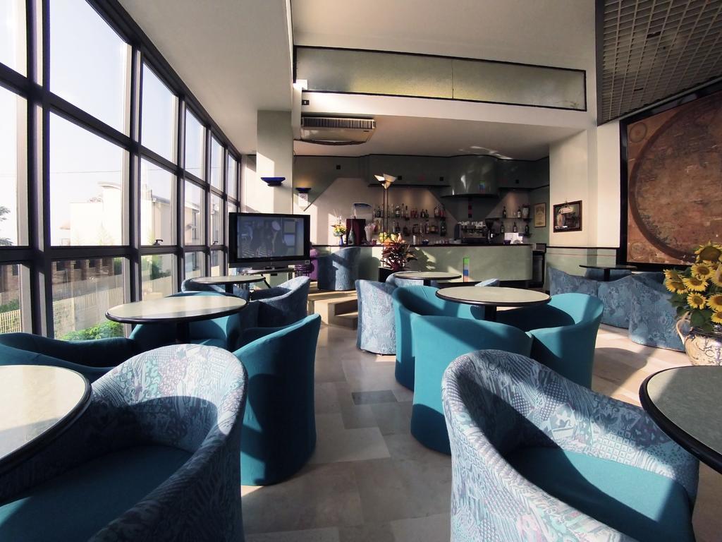 Hotel Acropolis Cattolica Extérieur photo
