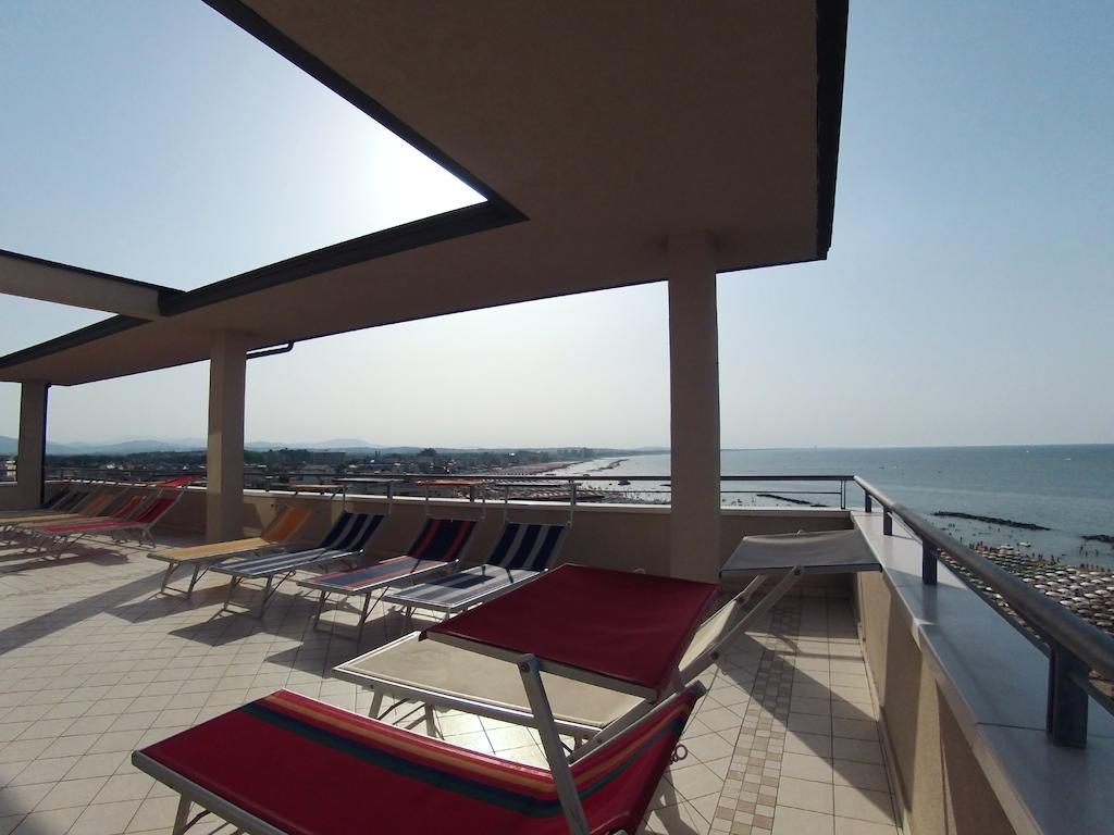 Hotel Acropolis Cattolica Extérieur photo